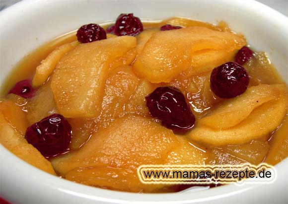 Apfel - Cranberrie - Kompott | Mamas Rezepte - mit Bild und Kalorienangaben