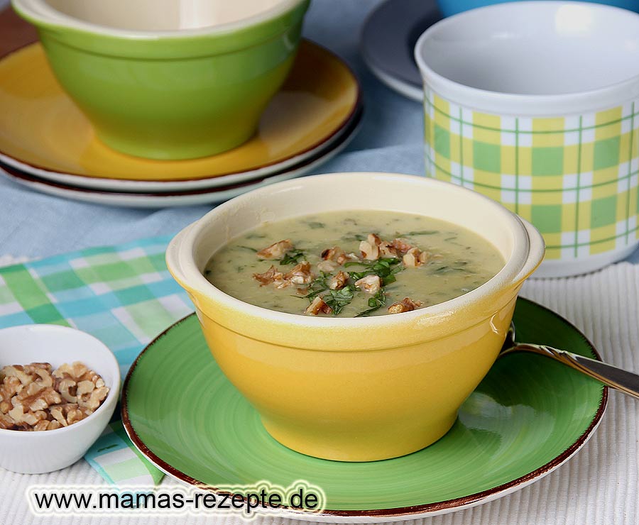 Basilikum-Gorgonzola-Suppe | Mamas Rezepte - mit Bild und Kalorienangaben