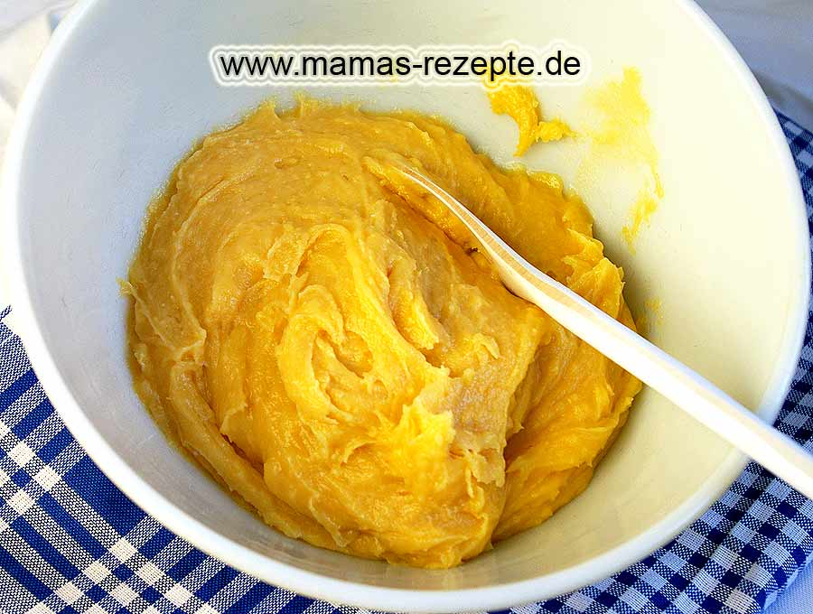 Brandteig Grundrezept | Mamas Rezepte - mit Bild und Kalorienangaben