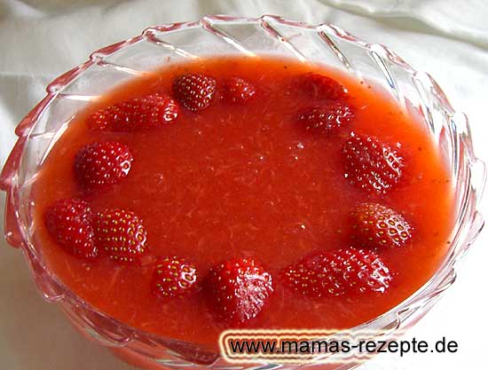 Erdbeeren - Kaltschale | Mamas Rezepte - mit Bild und Kalorienangaben
