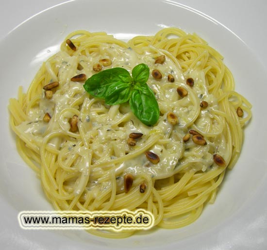 Gorgonzolasoße mit Spaghetti | Mamas Rezepte - mit Bild und Kalorienangaben