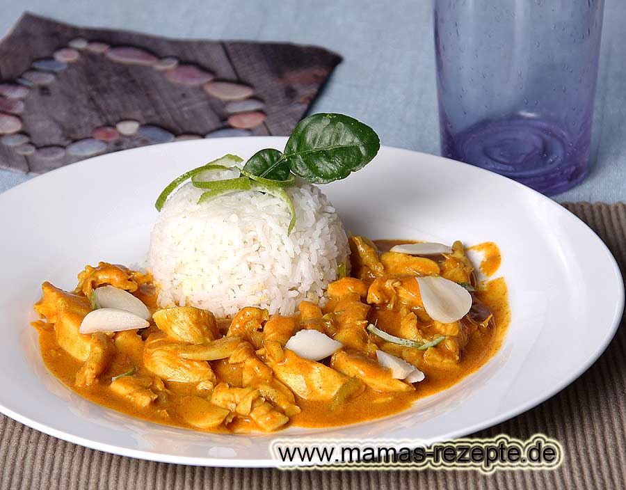 Hähnchen Curry mit Knoblauch | Mamas Rezepte - mit Bild und Kalorienangaben