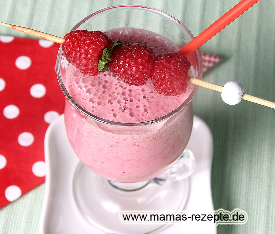 Himbeer-Mandelmilch Shake | Mamas Rezepte - mit Bild und Kalorienangaben