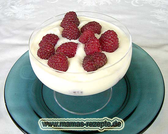Himbeer- Sahne- Joghurt | Mamas Rezepte - mit Bild und Kalorienangaben