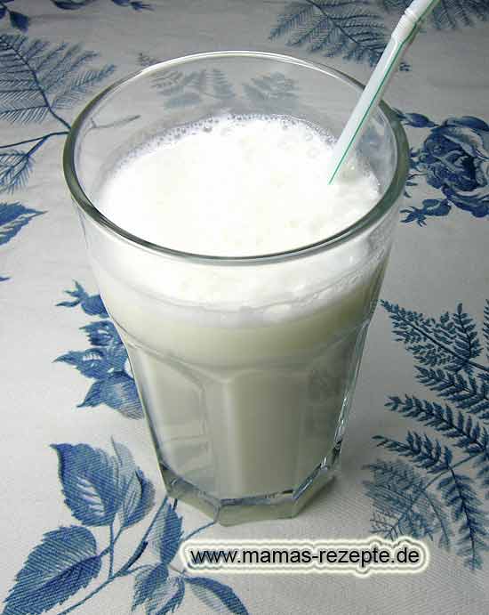 Joghurtgetränk - Ayran | Mamas Rezepte - mit Bild und Kalorienangaben