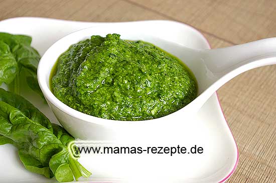 Spinat - Pesto | Mamas Rezepte - mit Bild und Kalorienangaben