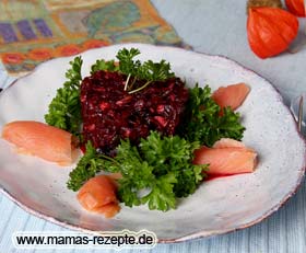 Bild von Rote Bete-Salat garniert