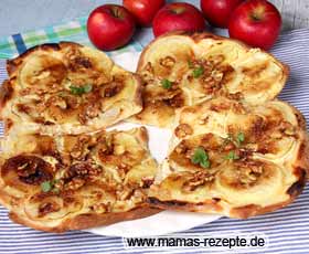 Bild von Apfel Flammkuchen mit Nüssen