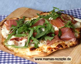 Flammkuchen mit Rucola