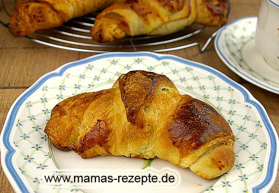 Grundrezept Croissant  Mamas Rezepte - mit Bild und Kalorienangaben