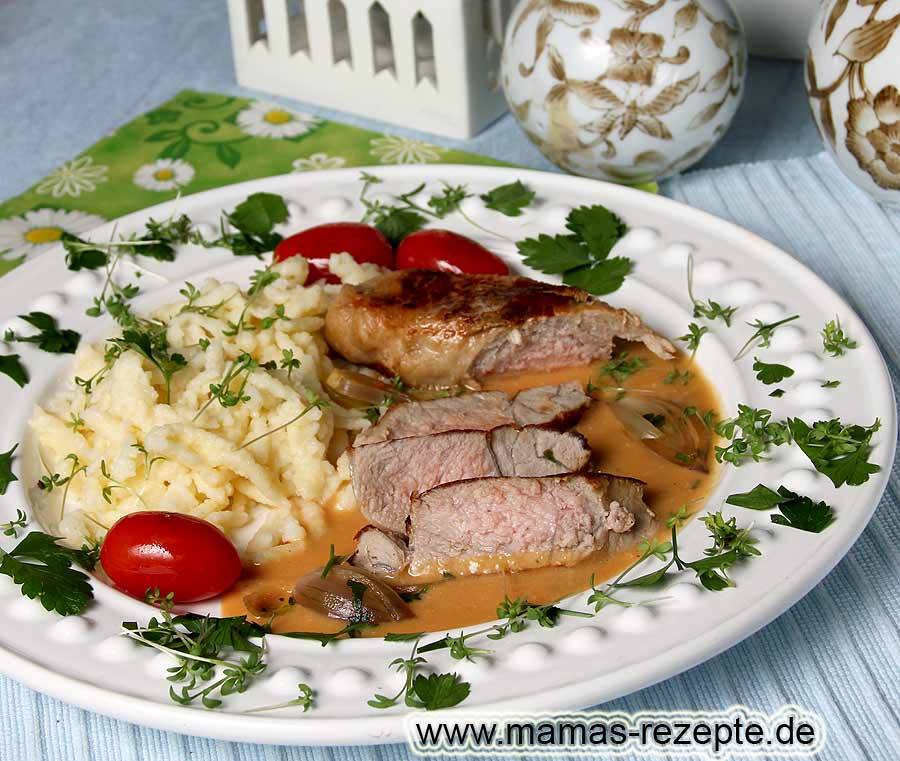 Kalbs-Rückensteak mit Rahmsoße | Mamas Rezepte - mit Bild und ...