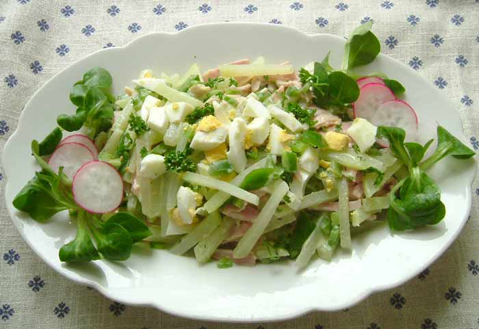 Kohlrabi Salat | Mamas Rezepte - mit Bild und Kalorienangaben