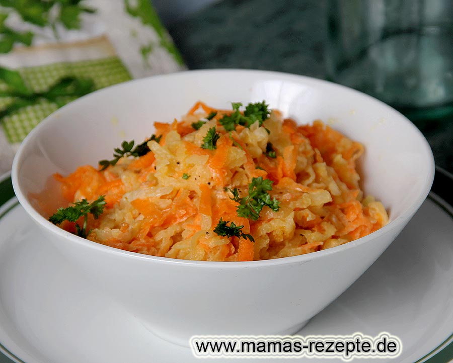 Kohlrabi Möhren Salat | Mamas Rezepte - mit Bild und Kalorienangaben