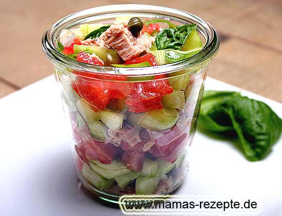 Thunfisch Salat im Glas | Mamas Rezepte - mit Bild und Kalorienangaben