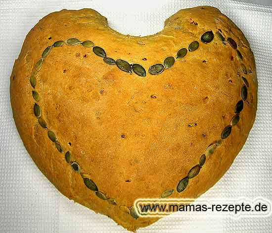 Valentinstag - Brot  Mamas Rezepte - mit Bild und Kalorienangaben
