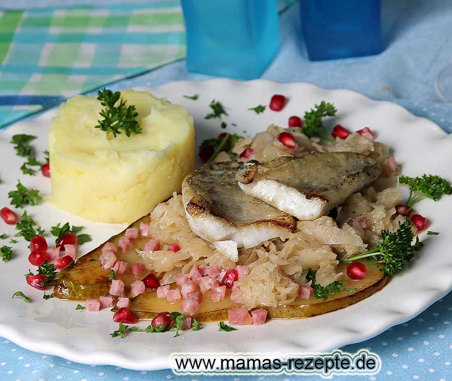 Zander mit Birnen Rahmsauerkraut | Mamas Rezepte - mit Bild und ...
