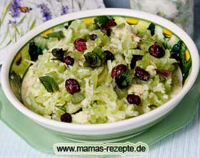 Ausserhalb oder im Bild oben rechts klicken zum Schließen. Bild von Staudenselleriesalat mit Apfel