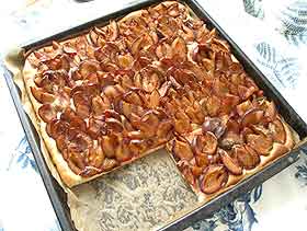 Bild von Zwetschgenkuchen aus Hefeteig - Zwetschgendatschi